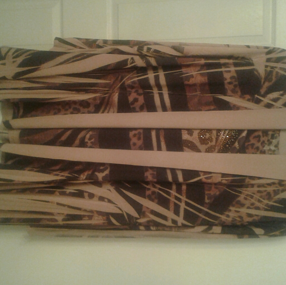 Bejeweled Tank with Sleeved Cover Set